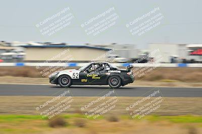 media/Jan-26-2025-CalClub SCCA (Sun) [[cfcea7df88]]/Group 1/Race/